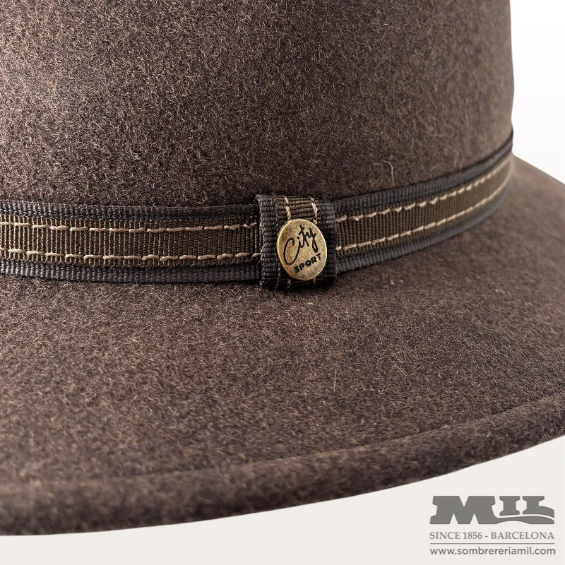 Barret Wolf Crushable | City Sport